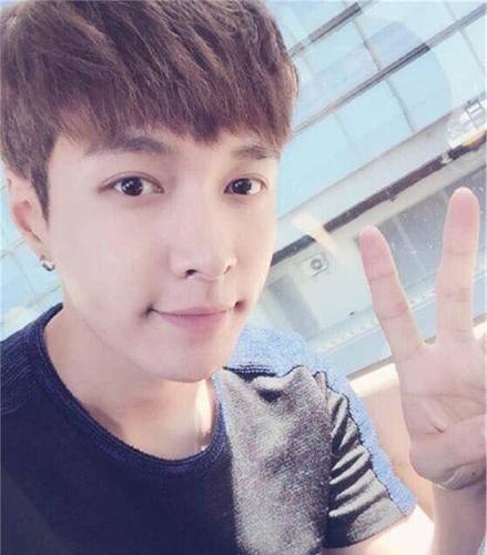 > 张艺兴个人资料简介-最新动态-face明星库