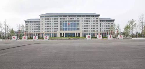 商丘大学城正逐步成型 2018年元旦前夕,商丘医专成功搬入新校区,学生