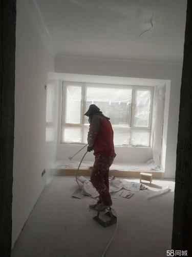 专业刮大白喷乳胶漆贴壁纸壁画修补发霉漏水二手房翻新