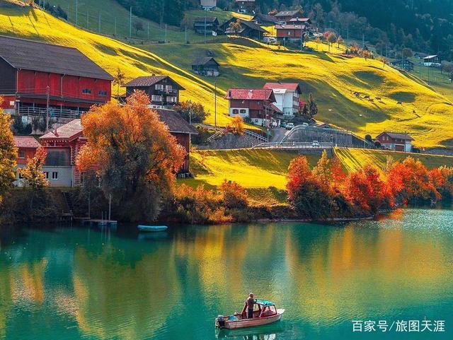 秋天的瑞士布里恩茨小镇,风景如画