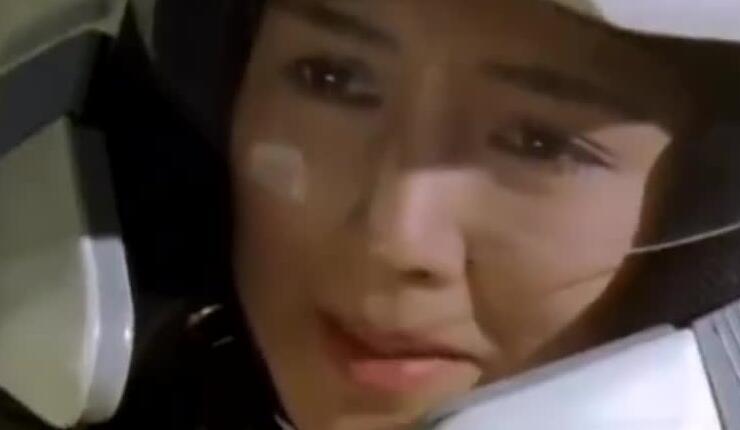 她曾是迪迦奥特曼里的女神丽娜, 本来迷倒万千少男却无奈做了三级女优