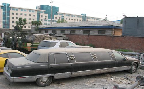 震惊之余更该警醒:唐山涉黑头目"军用装备"大暴光