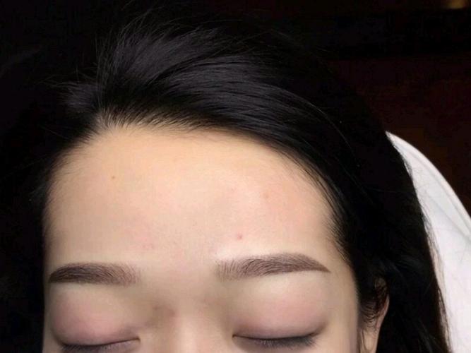 刚纹完的眉型和颜色都特别满意,只是前几天的结痂和掉_圈子-新氧美容