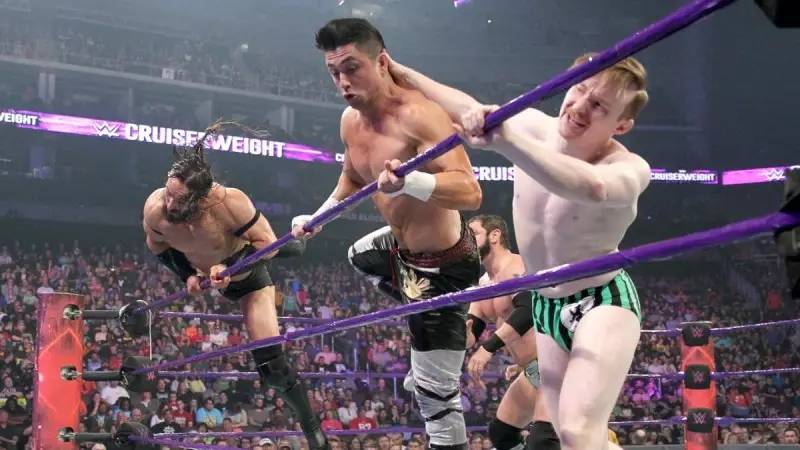 raw04.25文字战报 怀亚特突现现场 众星为何米兹一人!