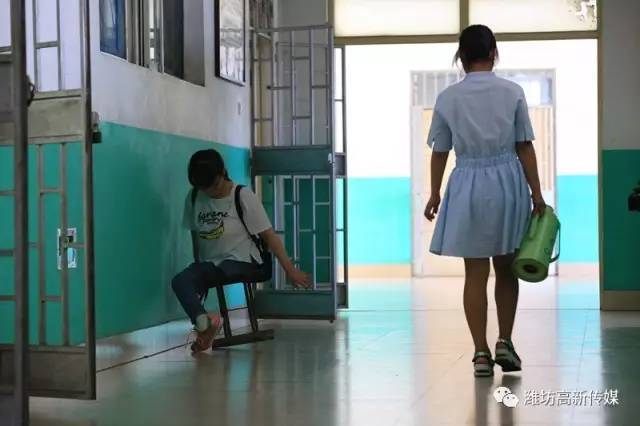 历经烧伤,截肢,她用14年时间诠释了什么叫"浴火重生"