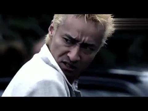 热血高校:昔日大哥误闯芹泽地盘,凤仙嚣张要人,谁给你们的勇气