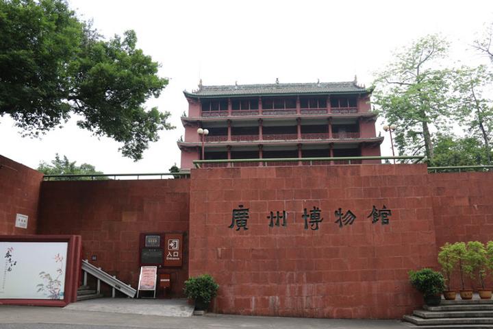 吟咏不绝的镇海楼西楼