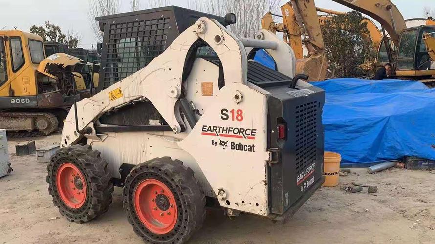 二手山猫清扫机/山猫小装载机/s18 滑移轮式装载机bob s55扫雪机