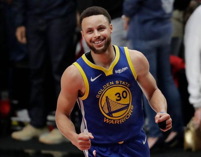 为何库里欧文会有那么多女粉丝球技不是重点长相帅气才是关键