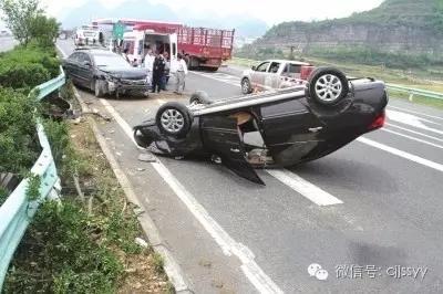 上下坡超车加速,成了车毁人亡的元凶?