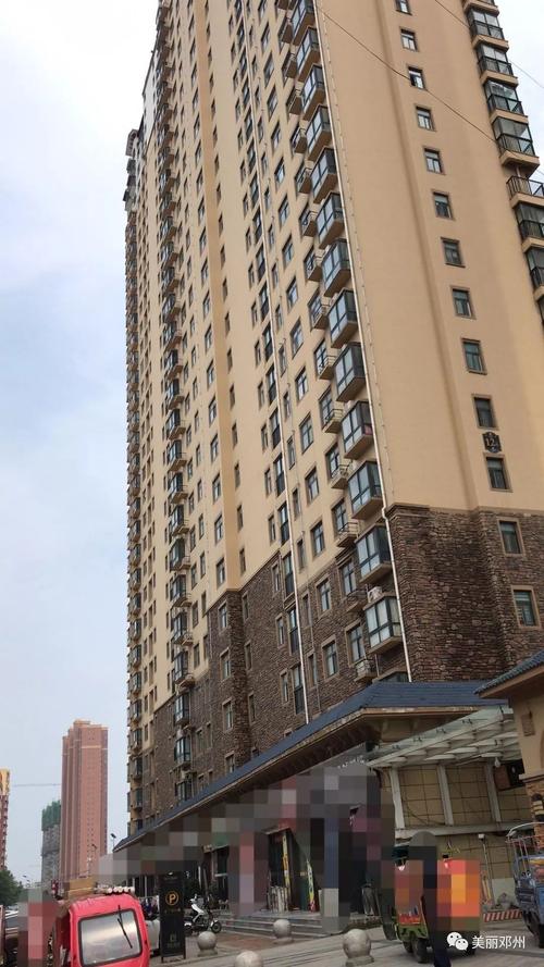 悲剧!南阳某小区一女子凌晨坠楼当场死亡