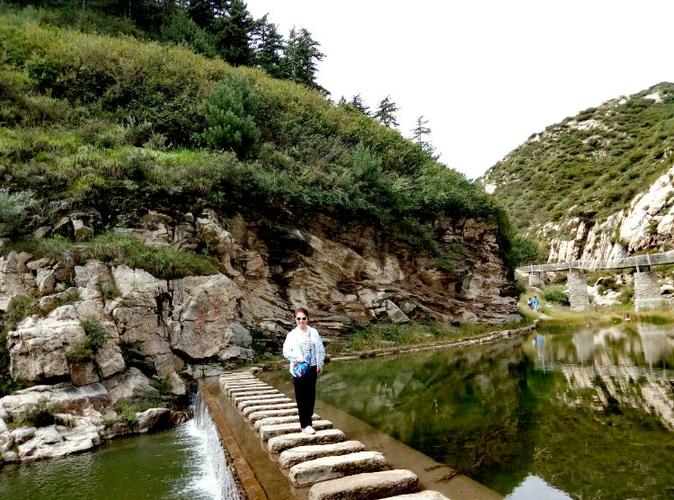 山西太原阳曲西凌井 六固村三郎洞景