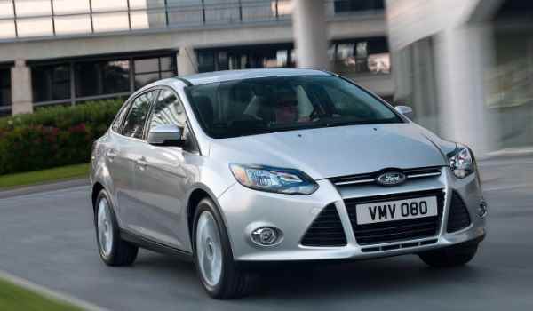 新款福克斯是三缸吗,福克斯三厢是几缸车