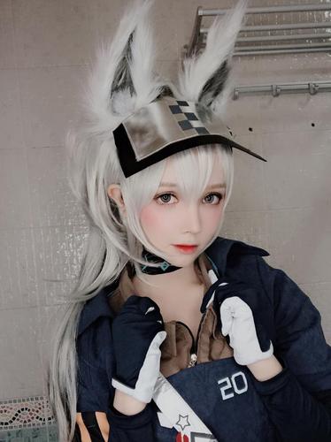 明日方舟格拉尼cos:骑警格拉尼,她需要成长,需要更多