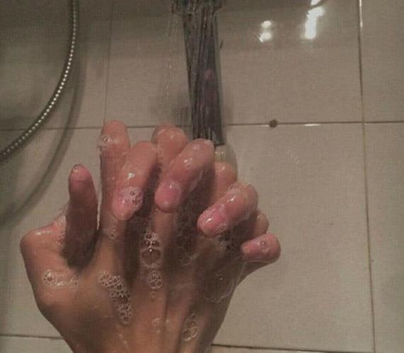 情侣之间一起做过的"恶心事",超过两件,嗯,是真爱没错了