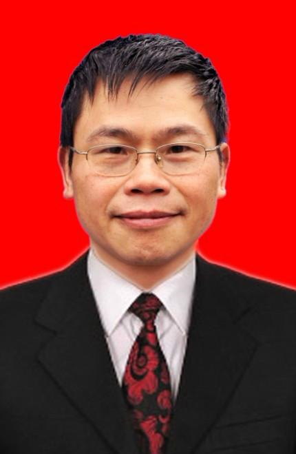  p>黄忠星,男,广西巴马人,大学学历,1986年7月参加工作,1995年11月