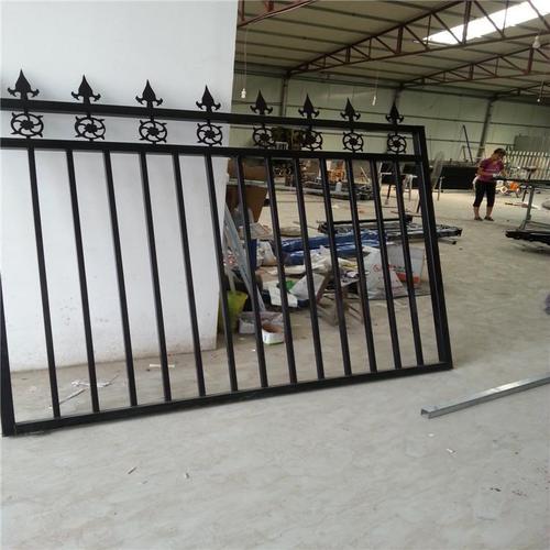 庭院镀锌管订模焊接铁艺大门