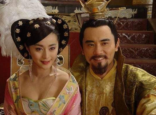 杨贵妃死后安禄山为何痛哭不止并非为了愧疚而是为了这层关系