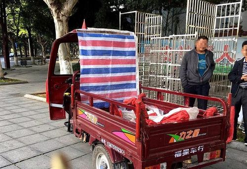 摩托车各类违法行为1000余起,并查扣"慢慢游" 三轮车,逾期未检验报废