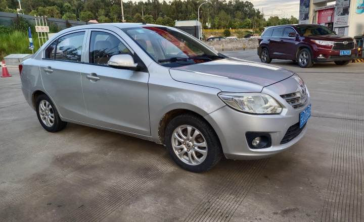 长安 悦翔v3 2012款 1.3l 手动舒适型 国v