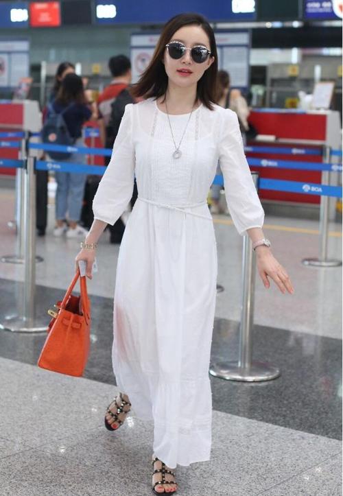 连衣裙,舒畅,红色,有魅力,穿搭,服装,女性,纱裙,款式