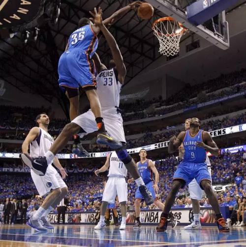 杜兰特生涯最强一扣!平框砸扣海伍德!