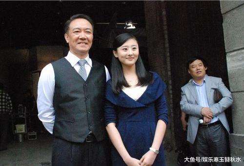 61岁李幼斌近照曝光,隐藏十年的老婆竟是熟悉的她,比童蕾还美