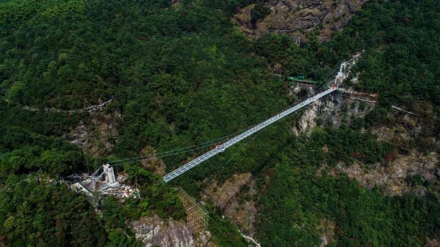 宁海县,玻璃栈道,梁皇山,前童古镇,玻璃桥,山谷