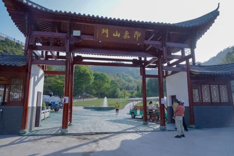 岗谷岭景区 位于永康江南街道山门头村 距离永康城区仅十多分钟的