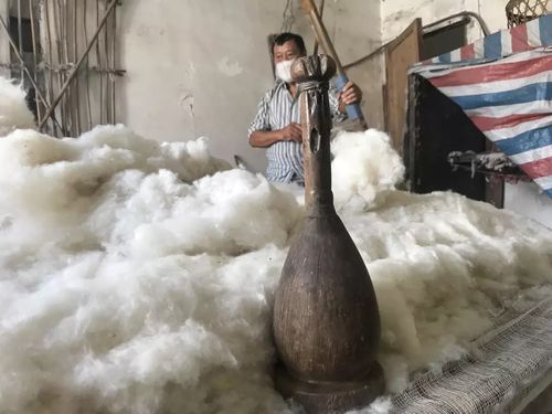 湘西即将消失的传统手工行当弹棉花