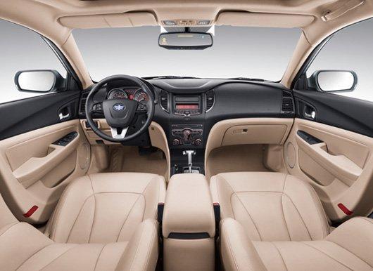 除了在外观,内饰上的全新设计外,新奔腾b50还新增了1.