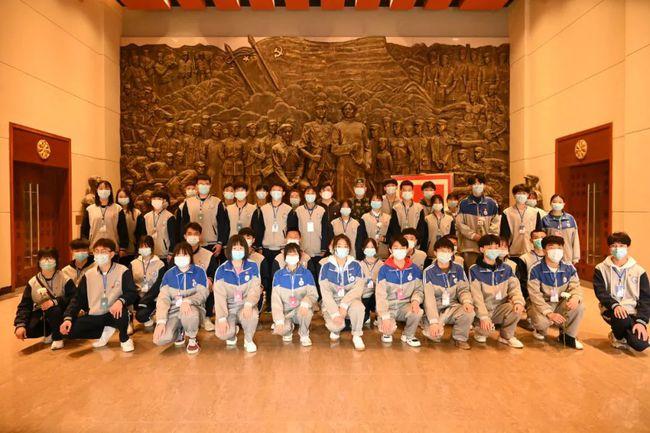 新乡电大:追寻英雄足迹 厚植红色基因