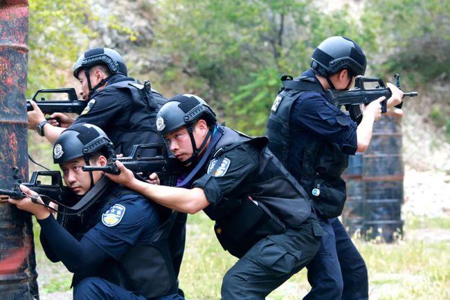 全警实战大练兵丨超飒直击天津特警魔鬼强训