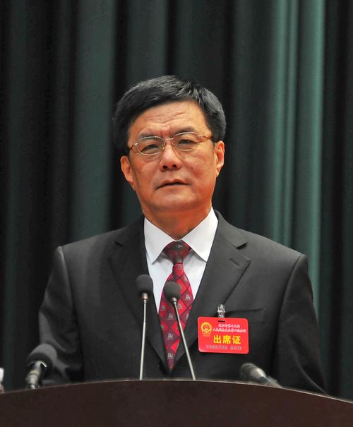 市人大常委会主任   杨立宪