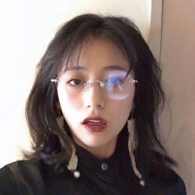 非主流头像2019女生超拽霸气头像精选 女人无情便是王