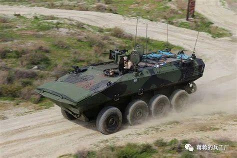 acv轮式两栖装甲车是美国陆战队重整两栖作战能力的希望,但此时支持