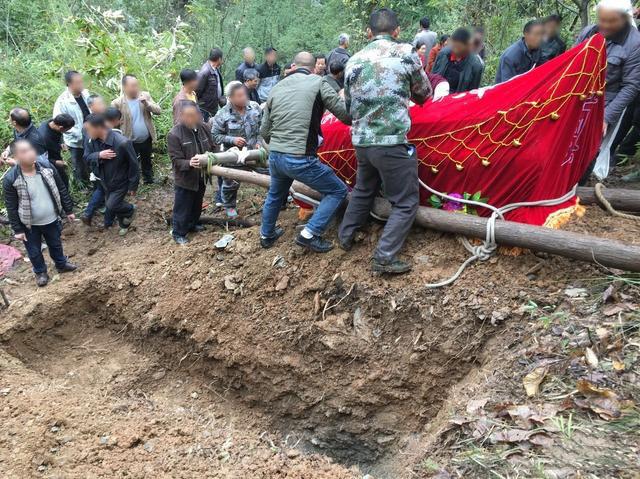 左权传统丧葬习俗——下葬