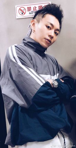 杨文昊