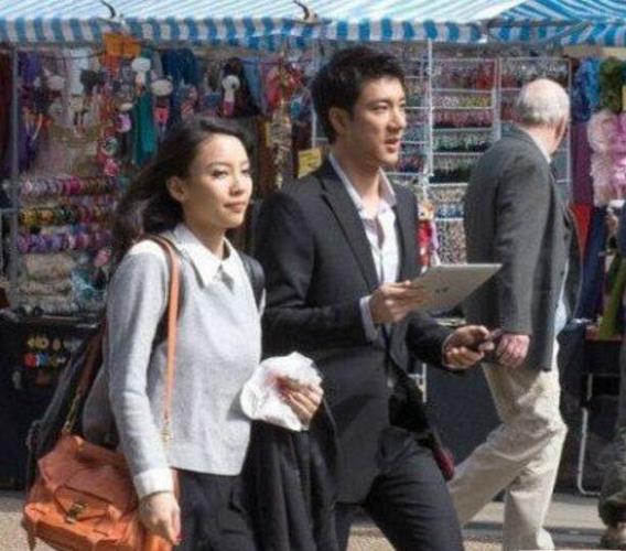 李靓蕾个人资料家庭背景 与王力宏十分相似