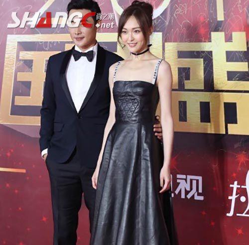 2016国剧盛典红毯被李易峰艳压了罗晋亲密揽唐嫣亮相