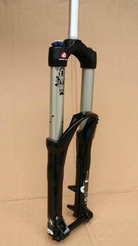 rockshox totem rc2 油簧 图腾 速降 前叉 180mm行程