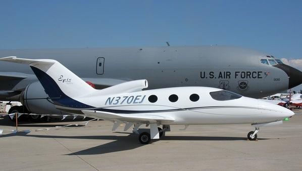 epic victory 超轻喷气机 体型最小的商务飞机