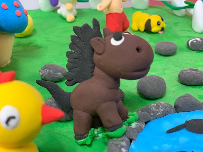 大一班爱迪坊彩泥——热闹的农场