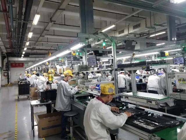 纬创资通车间 付奇摄