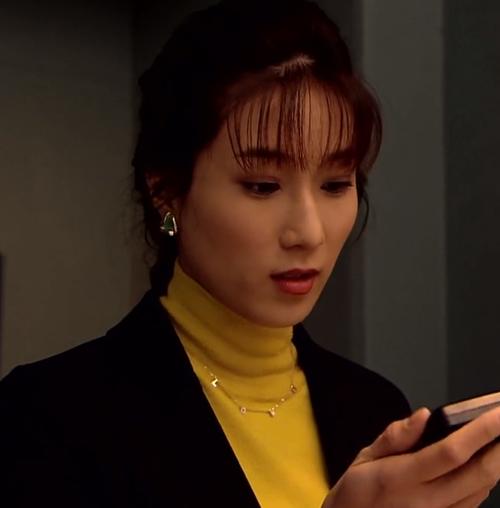 "巨轮"钟嘉欣港风复古造型_复古_高领_高领毛衣_毛衣