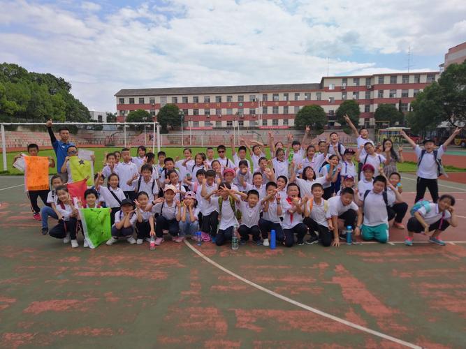 开启欢乐时光——记尚格小学三四年级实践活动