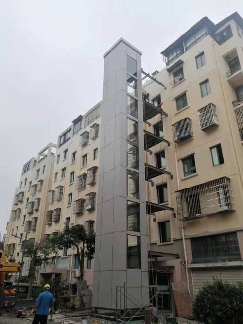 自2017年启动多层住宅加装电梯以来,我市陆续出台各项政策措施,开展