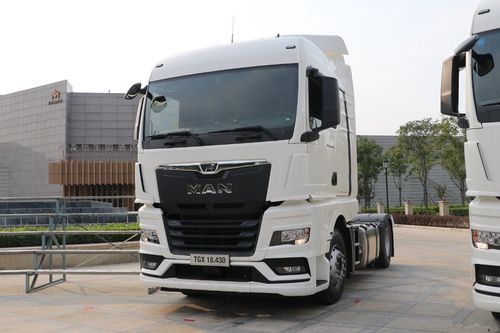 曼(man) 新tgx系列重卡 430马力 4x2 国六 牵引车(tgx18.430)