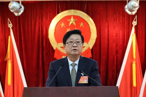 武昌区第十五届人民代表大会第六次会议胜利闭幕