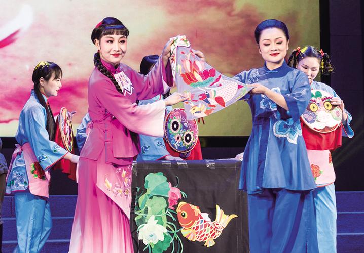 采茶戏《年年有余》 石勇/摄